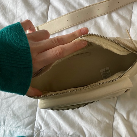 Bershka White Belt Bag - Picture 10 of 11